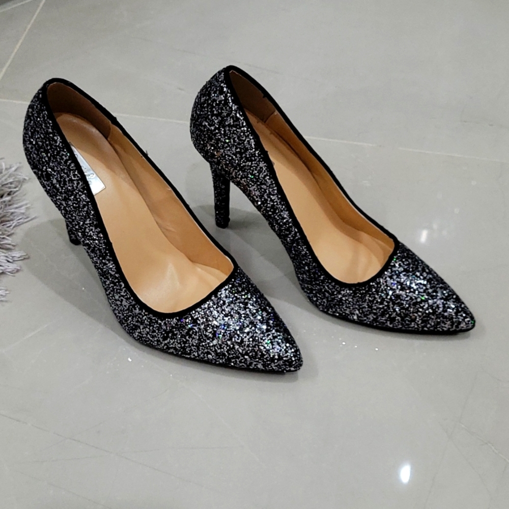 Gorgeous Pewter Pumps